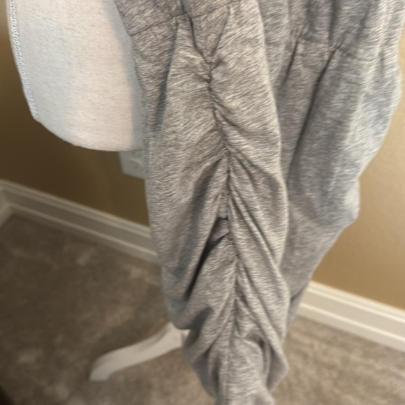 CAbi Everyday Rouched Jersey Knit Tank Dress Heathered Gray 5267 Size Medium - Picture 3 of 4